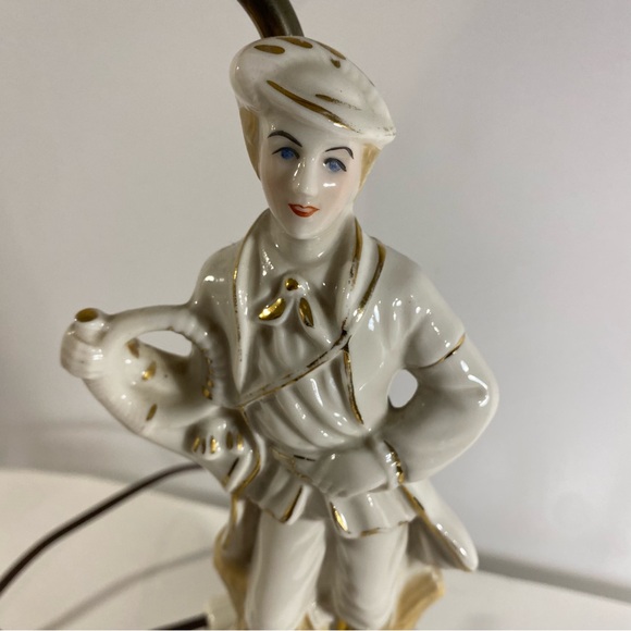 Set of 2 Vintage Boudoir Vanity Lamps Porcelain Parisian Man & Woman Figurines - Picture 4 of 16